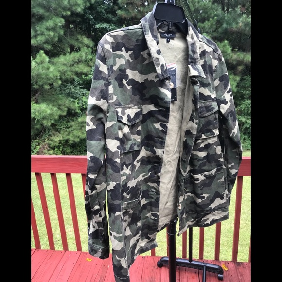 NEW  LOOK WOMEN’S CAMOUFLAGE SHIRT - Picture 2 of 3
